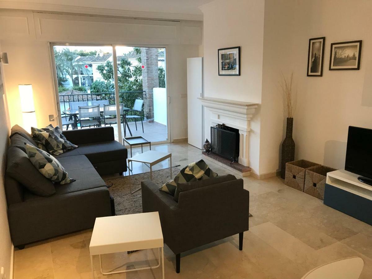 Marbella - Estepona Beach Frontline Apartment Exterior foto